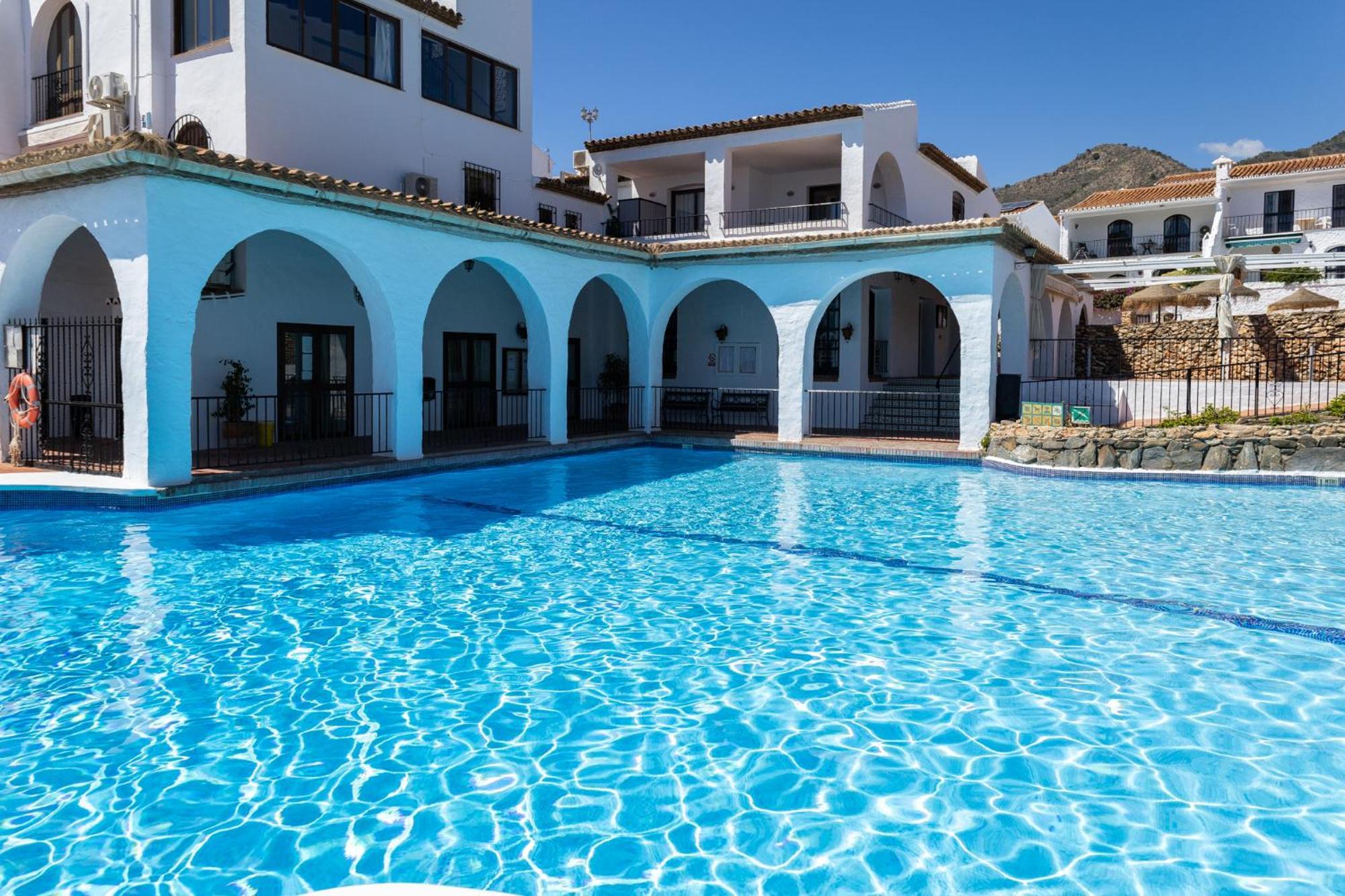 Capistrano Village B, 1 Bedroom + Free Wi-Fi Нерха Екстериор снимка